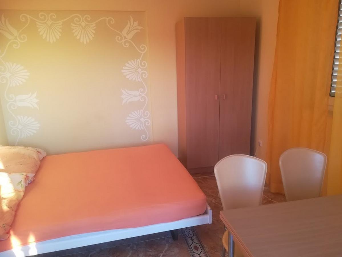 Apartments Barisic Hrvatskih Zrtava 404 Seget Vranjica Trogir Buitenkant foto