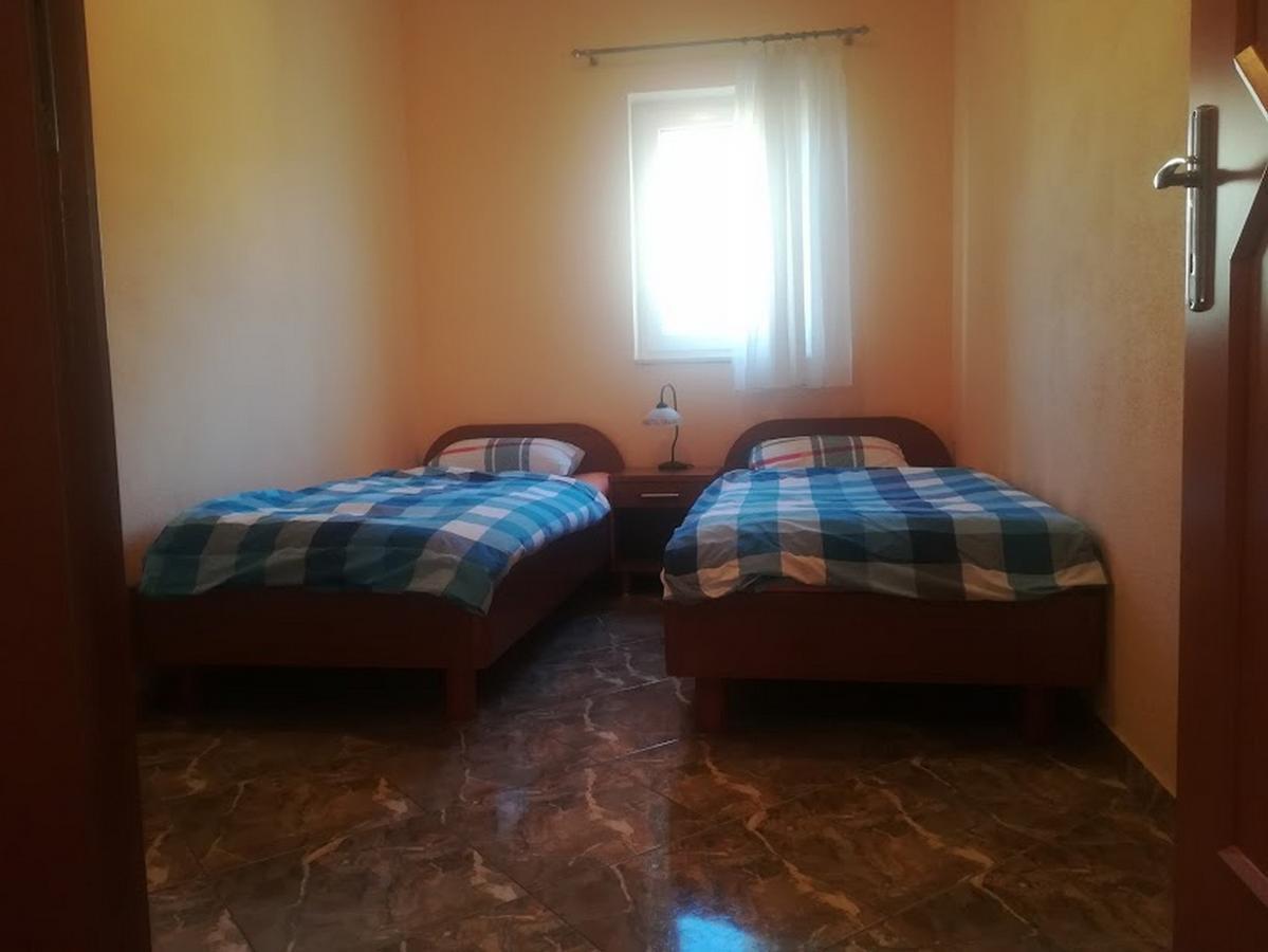 Apartments Barisic Hrvatskih Zrtava 404 Seget Vranjica Trogir Buitenkant foto