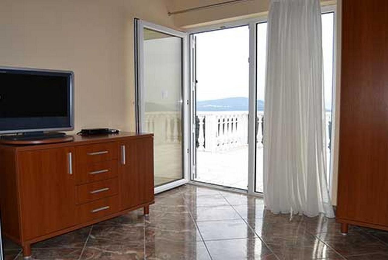 Apartments Barisic Hrvatskih Zrtava 404 Seget Vranjica Trogir Buitenkant foto