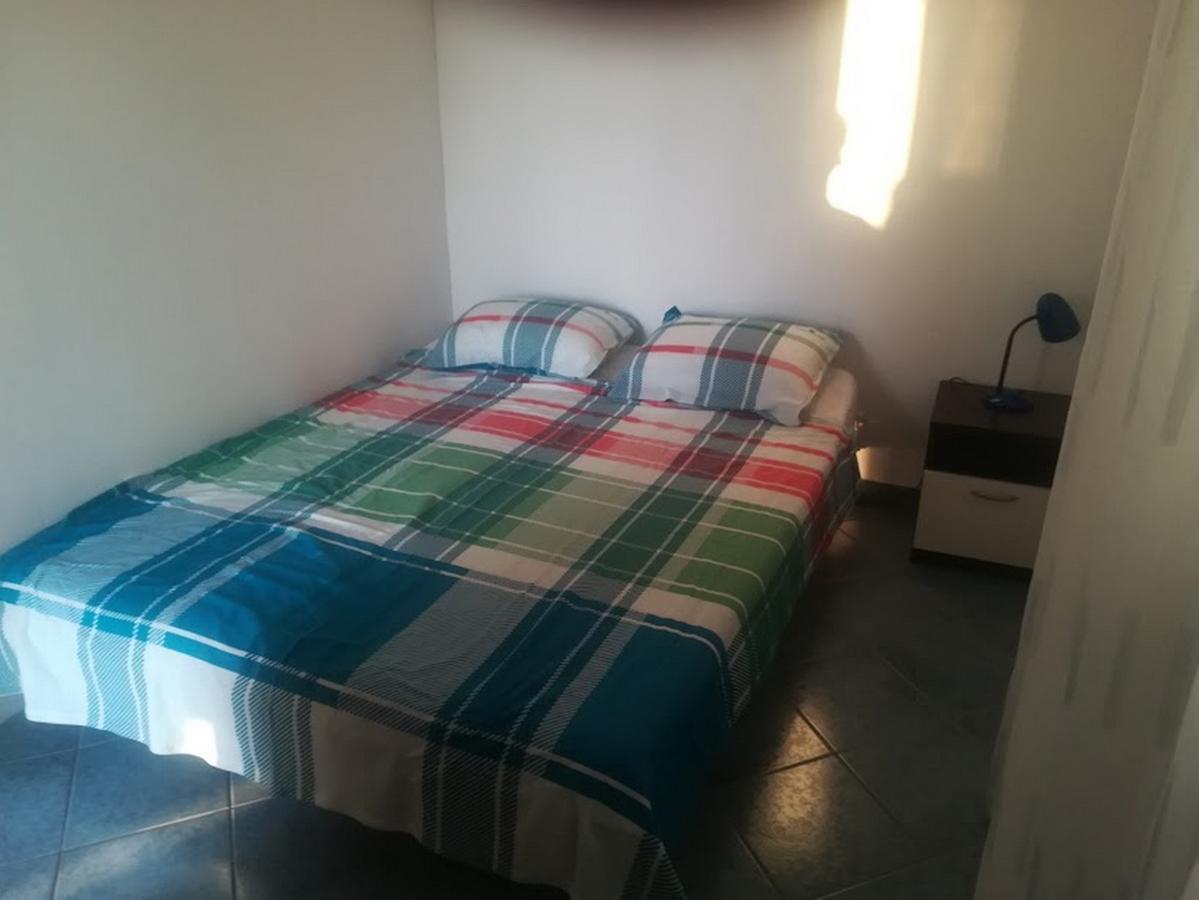 Apartments Barisic Hrvatskih Zrtava 404 Seget Vranjica Trogir Buitenkant foto