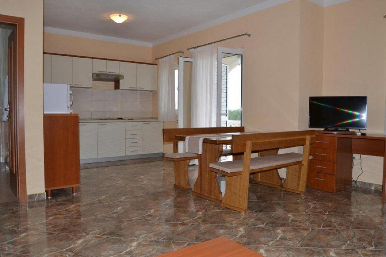 Apartments Barisic Hrvatskih Zrtava 404 Seget Vranjica Trogir Buitenkant foto