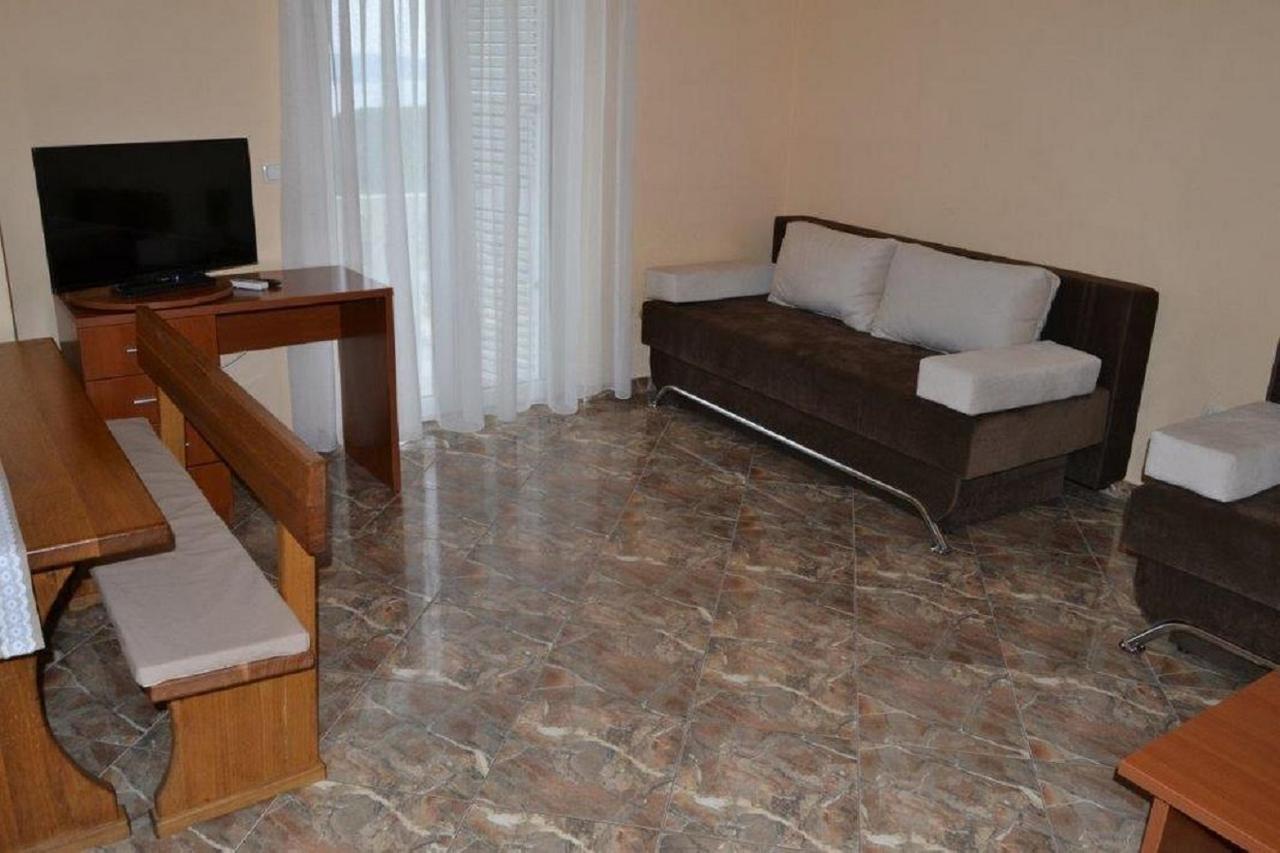 Apartments Barisic Hrvatskih Zrtava 404 Seget Vranjica Trogir Buitenkant foto